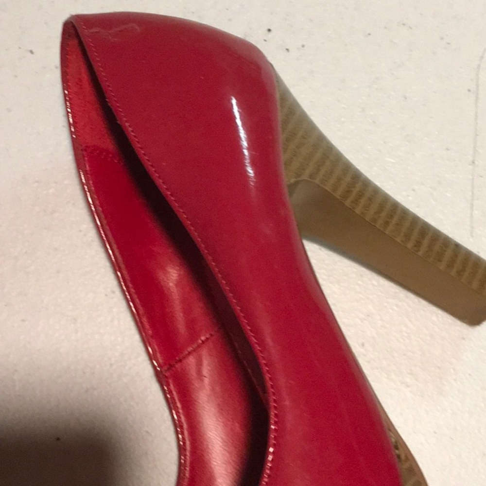 Red Heels - Picture 4 of 4